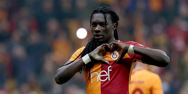 Galatasaray'da Gomis krizi çözüldü