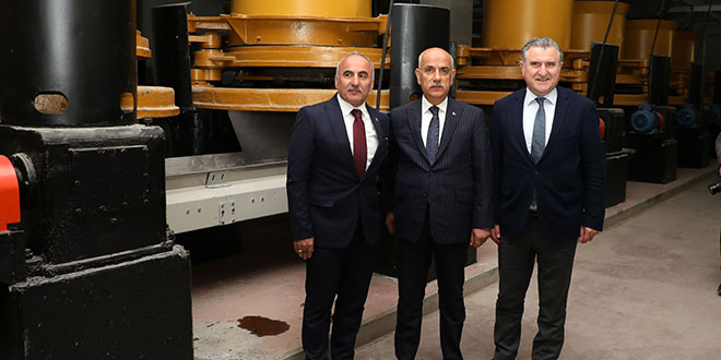 ÇAYKUR, fabrika sayısını 49'a çıkardı