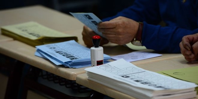 Denizli Pamukkale'de AK Parti, CHP'nin sandk grevlileri listesine itiraz etti