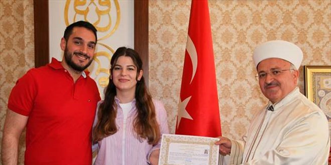 Romanya vatandaşı kadın, Bursa'da Müslüman oldu