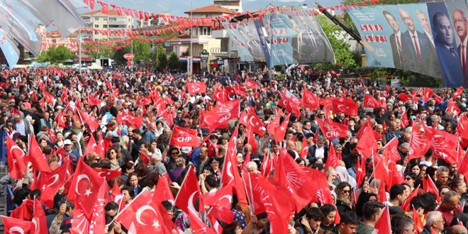 Kılıçdaroğlu'nun mitingi öncesi CHP'de istifa depremi
