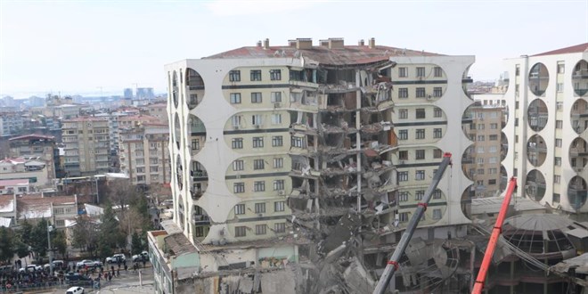 89 kişinin öldüğü Galeria İş Merkezi'nde sorumlular yüzde 20 kusurlu