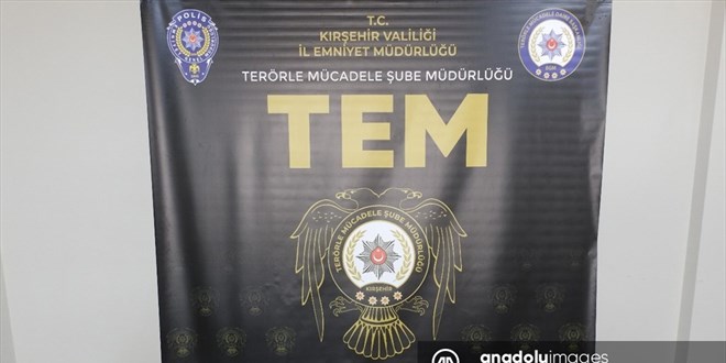 Tutuklu veya ihraç FETÖ üyelerine yardım hazırlığında bulunan 5 şüpheli tutuklandı