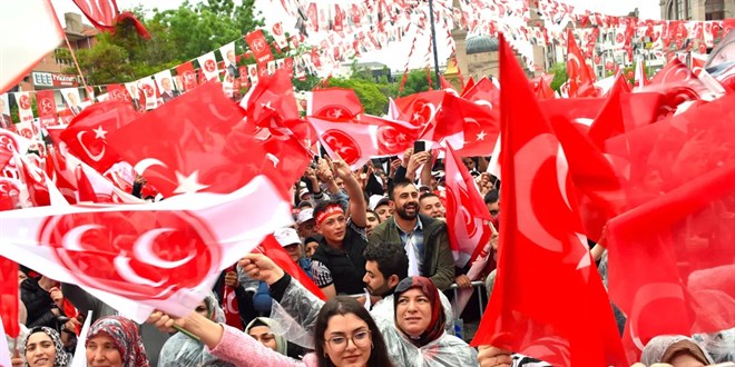 Seküler milliyetçilik yükselişte