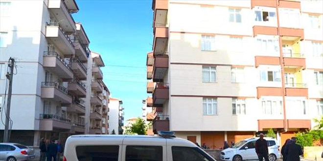 Aksaray'da balkondan düşen kişi öldü