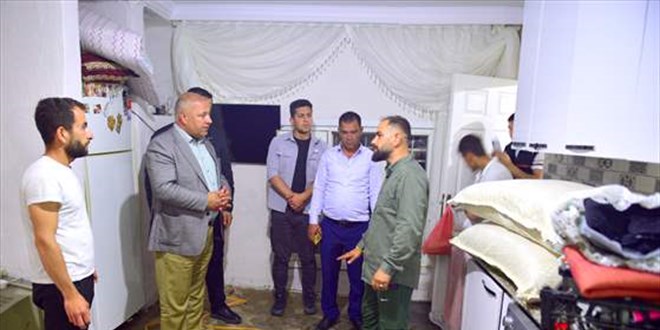 Şanlıurfa'da sağanak su baskınlarına neden oldu