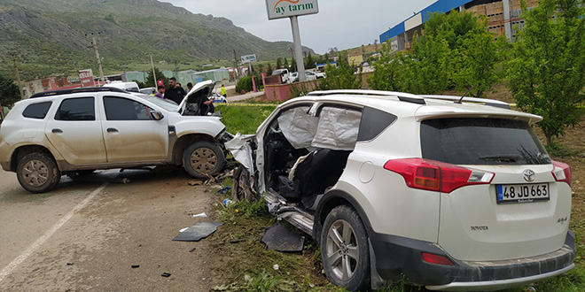 Isparta'daki trafik kazasnda 1 kii ld, 4 kii yaraland