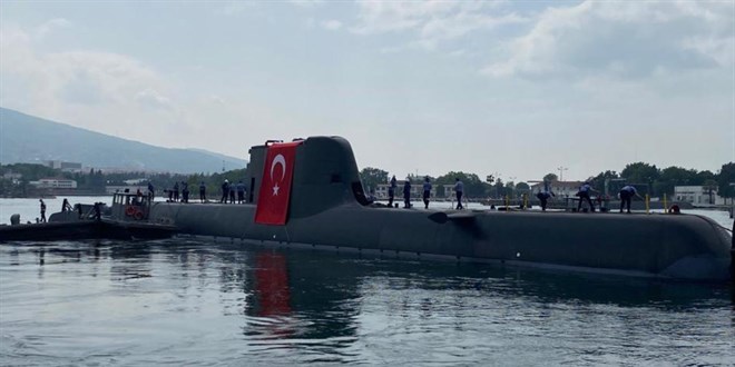 Hızır Reis suya indirildi