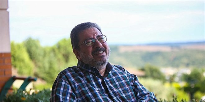 Gazeteci Engin Ardıç hayatını kaybetti