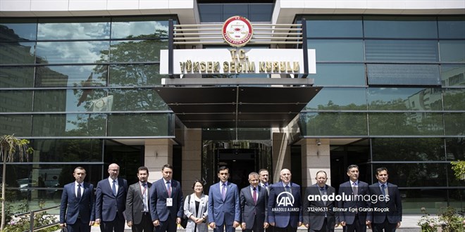 YSK Bakan Yener, Trk Devletleri Parlamenter Asamblesi Seim Gzlem Heyeti ile grt