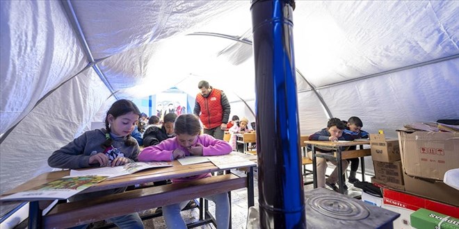 Başka illere nakil olan 50 bin öğrenciden 15 bini Malatya'ya döndü