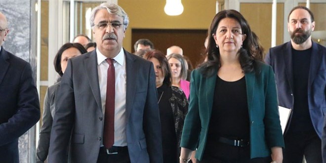 Pervin Buldan ve Mithat Sancar eş başkanlığı bırakıyor