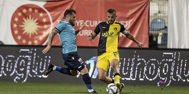 Süper Lig'e yükselecek son takım yarın belli olacak