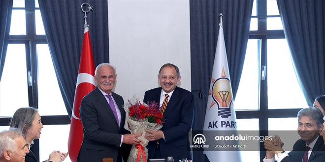 AK Parti Yerel Yönetimler Başkanlığında devir teslim