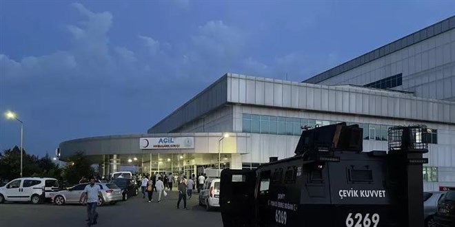 Karlıova Belediye Başkan Yardımcısı, bıçaklı saldırı sonucu yaralandı