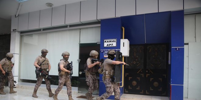 2 ilde tefeci ve dolandırıcılara şafak operasyonu: 13 gözaltı kararı