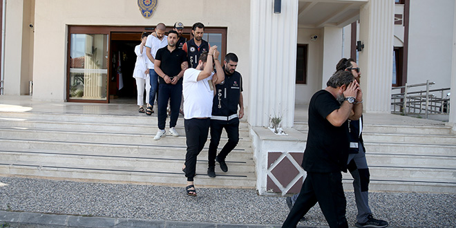 FETÖ üyesi 6 kişi Yunan adalarına kaçarken yakalandı