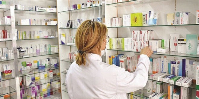 Eczacılık mezunları işsizlik tehlikesiyle karşı karşıya