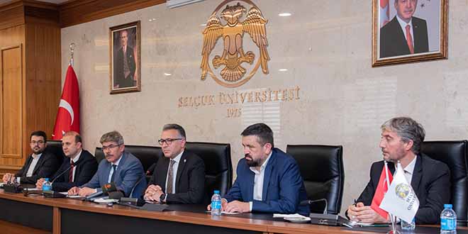Lisans düzeyinde tek olan Ayakkabı Tasarımı ve Üretimi Bölümü ilk mezunlarını verecek