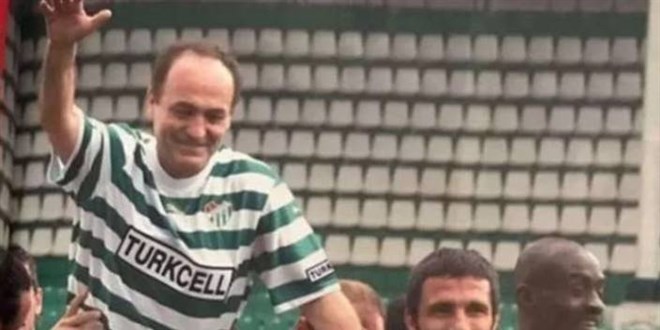 Eski milli futbolcu Vahit Kolukısa vefat etti