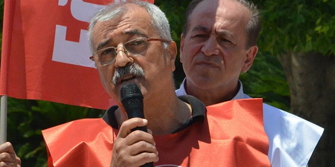 Öğretmen görevi başında kalbine yenik düştü