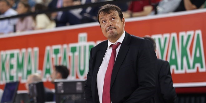 Ergin Ataman gözyaşlarını tutamadı: Haklarını helal etsinler
