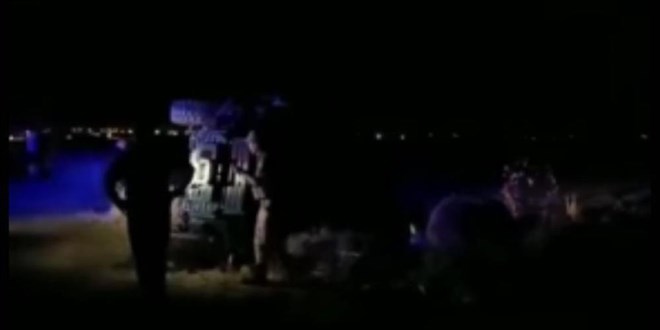 Mardin'de askeri araç devrildi: 2 yaralı