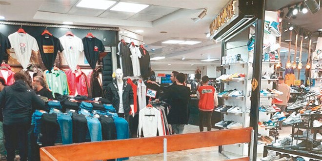 Markalar önce taklit piyasasına giriyor