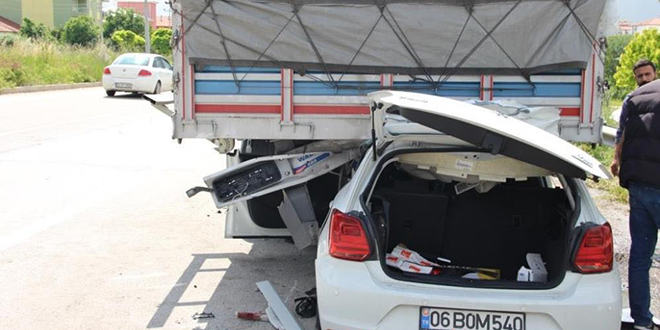 Feci kaza anne ve 8 yaşındaki kızını ayırdı