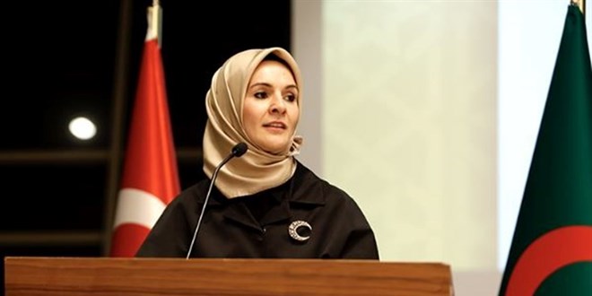 Bakan Göktaş'a 'Cezayir Ulusal Liyakat Nişanı' verildi