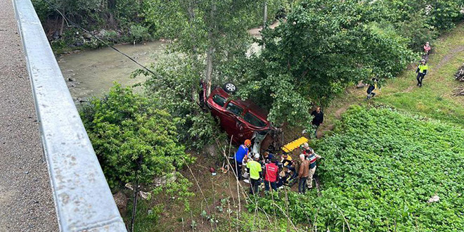 Gümüşhane'de trafik kazası: 2 üniversite öğrencisi öldü