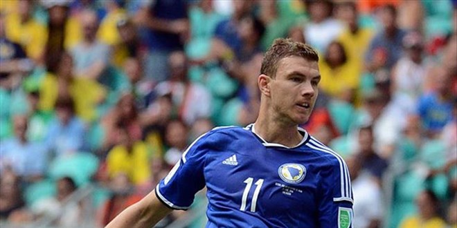 Edin Dzeko, Fenerbahçe için İstanbul'a geldi