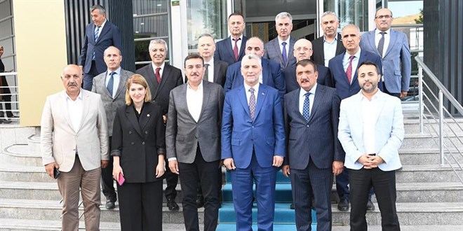 Bakan Polat: Deprem bölgesinin inşası noktasında çok büyük çabalar sarf ediliyor