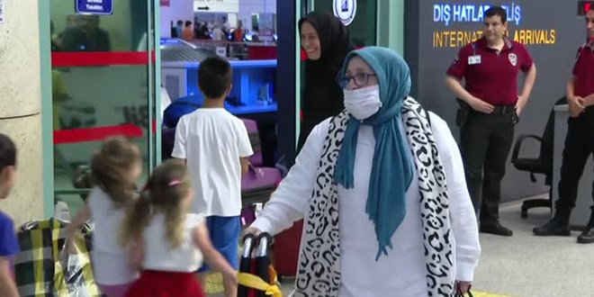 Başkente ilk hacı kafilesi döndü