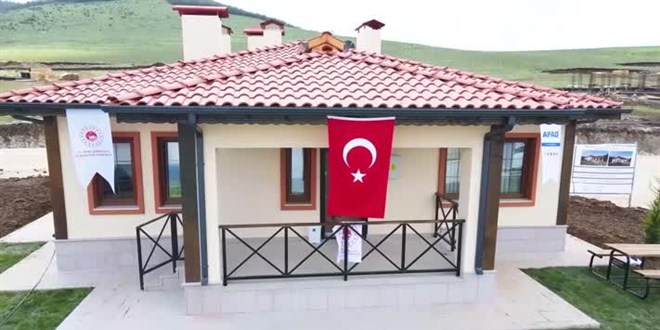 Özhaseki: 37 bin 129 köy evimizin yapımına başladık