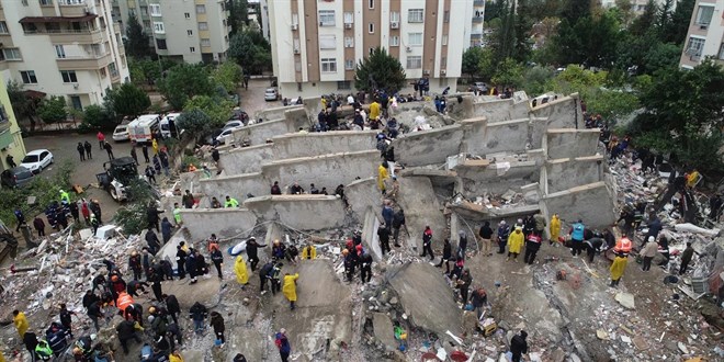Yıkılan apartmanın müteahhidlerine 90'ar yıl hapis istemi