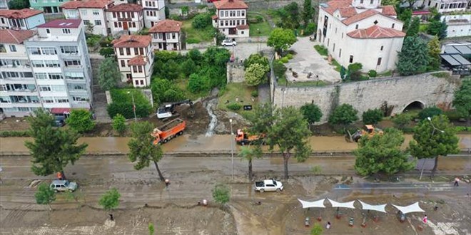 Ordu'da sağanağın yol açtığı tahribat gideriliyor