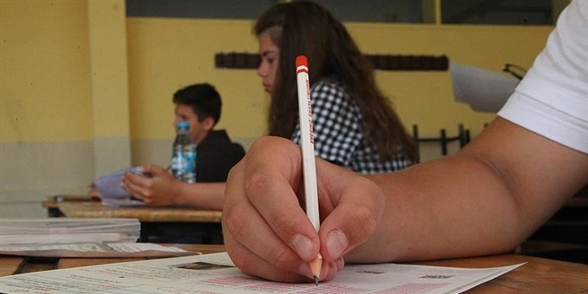 Liselere Geçişte tercih dönemi: Yüksek puanlarla hedef okullara girememe sorunu