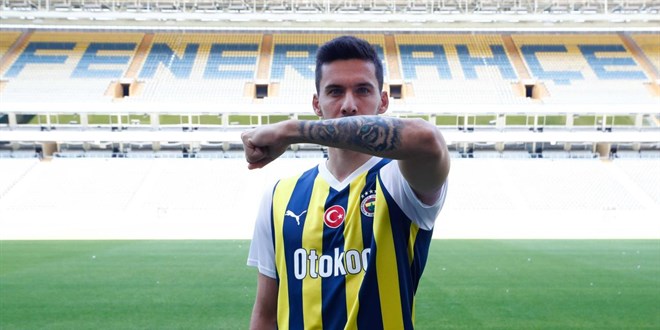 Umut Nayir Fenerbahçe'de.