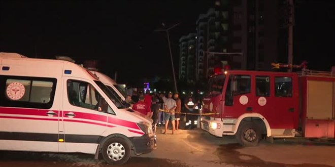 Antalya'da atık su terfi istasyonuna inen 3 kişi hayatını kaybetti