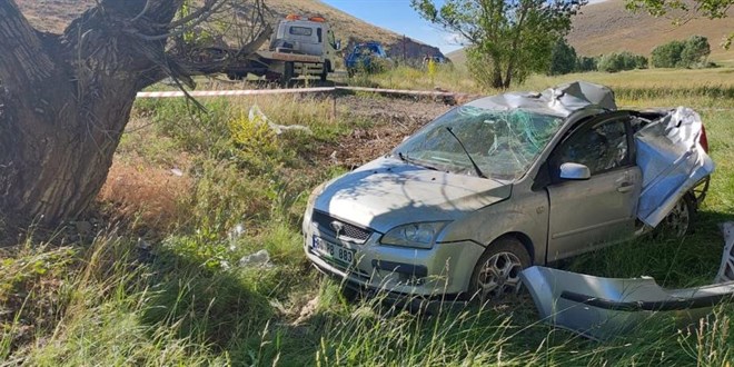 Askeri personel kaza yaptı: 1 yaşındaki bebek öldü, 3 ağır yaralı