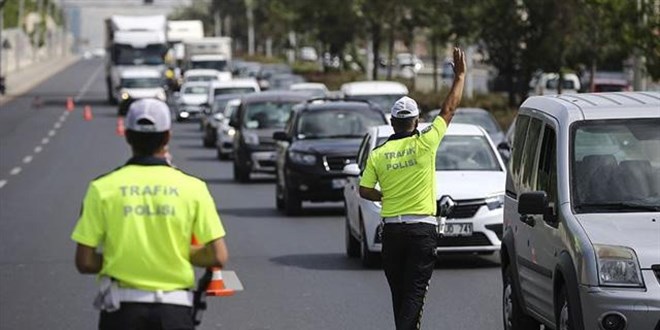 stanbul'da 6 ayda 15 bin motosiklet trafikten men edildi