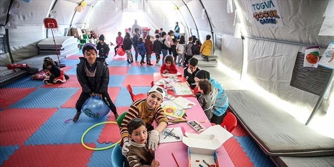 İki bakanlık afet bölgesindeki çocukların eğitimi için işbirliği yapacak