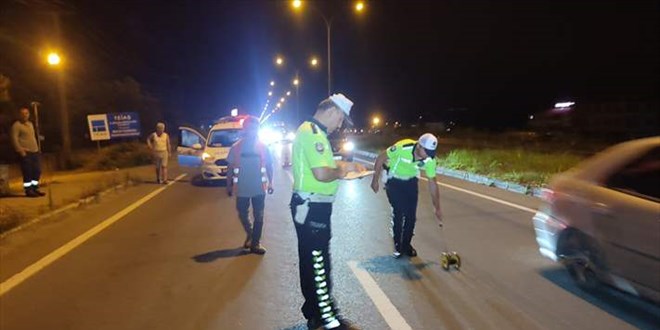 Sakarya'da otomobilin çarptığı genç hayatını kaybetti