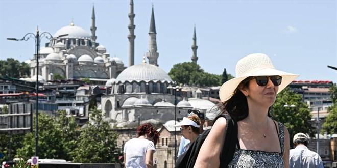 İstanbulluların sıcak havayla mücadelesi sürüyor