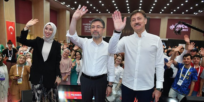 Bakanlar Tekin ve Yumaklı 'Tercih Destek Programı'na katıldı