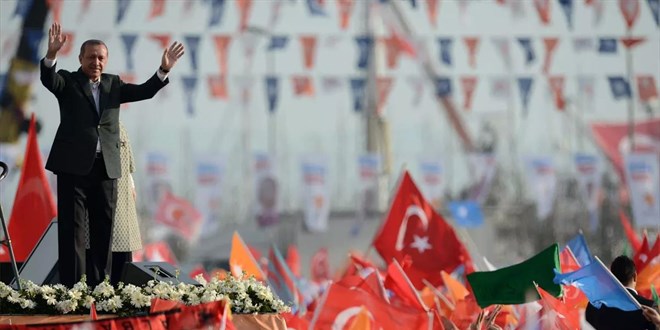 AK Parti'de seim hesaplar: stanbul ve Adana iin umut yksek