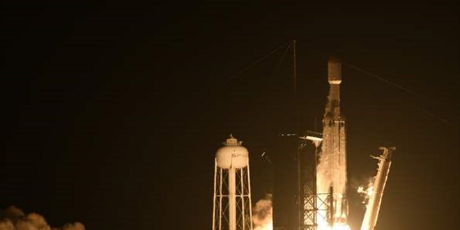 SpaceX, Jupiter 3/EchoStar uydusunu fırlattı
