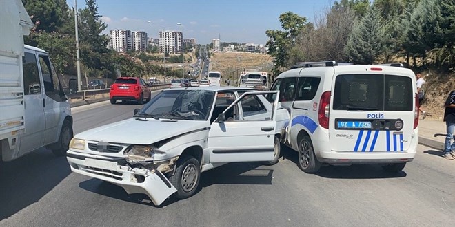 Adıyaman'da 16 araç birbirine girdi: 1'i polis 2 kişi yaralandı
