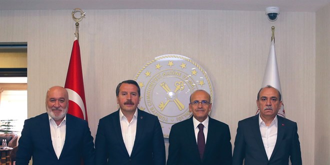 Memur-Sen'den Hazine ve Maliye Bakanı Şimşek'e ziyaret